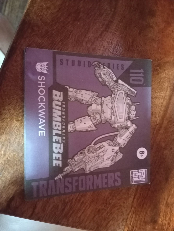 SHOCKWAVE (Studio Series 110) Voyager Class (BUMBLEBEE MOVIE) Hasbro Figure  - Image 2 of 4