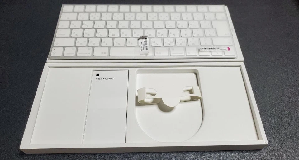 Apple MLA22J/A Wireless Magic Keyboard Japanese JIS Array with Japan NEW - Image 3 of 4