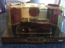 Code 3 Chicago Luverne Pumper 12316 Engine #70  1/64 1 0F 3750