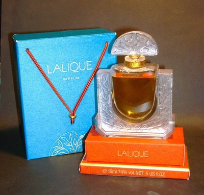 Flasche LALIQUE CHEVREFEUILLE aus KRISTALL / nummerierte Ausgabe von 1993 / VOLL P.O