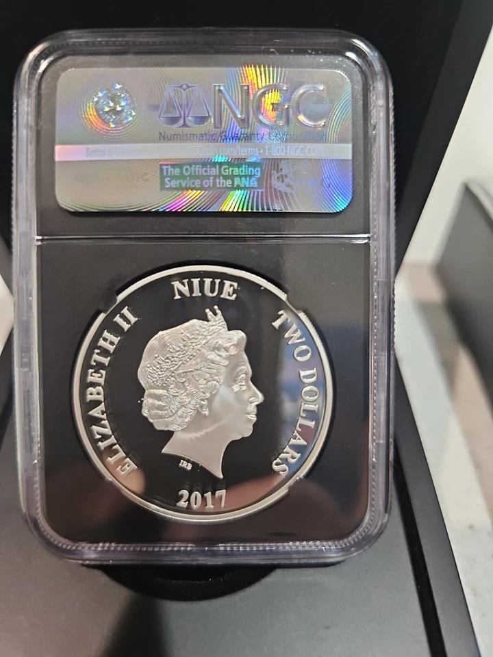 2017 Niue Star Wars Chewbacca Prata $2 NGC PF70 Ultra Cameo Primeiro 1500 Struck  - Imagem 3 de 3