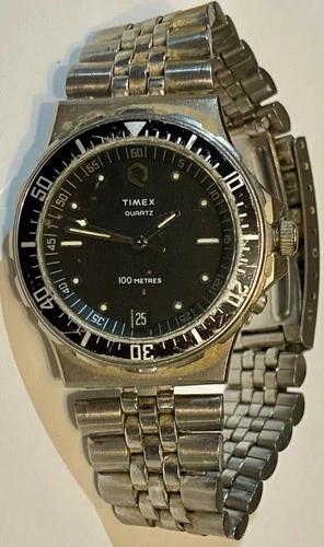 Timex Mens 100M Quartz Running Vintage Watch
