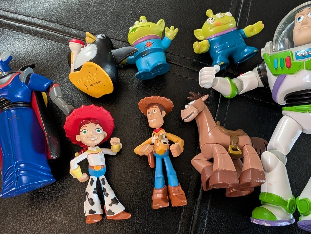 Toy Story 3 Andy's Toys Gift Pack Lot Buzz Lightyear Woody Jessie