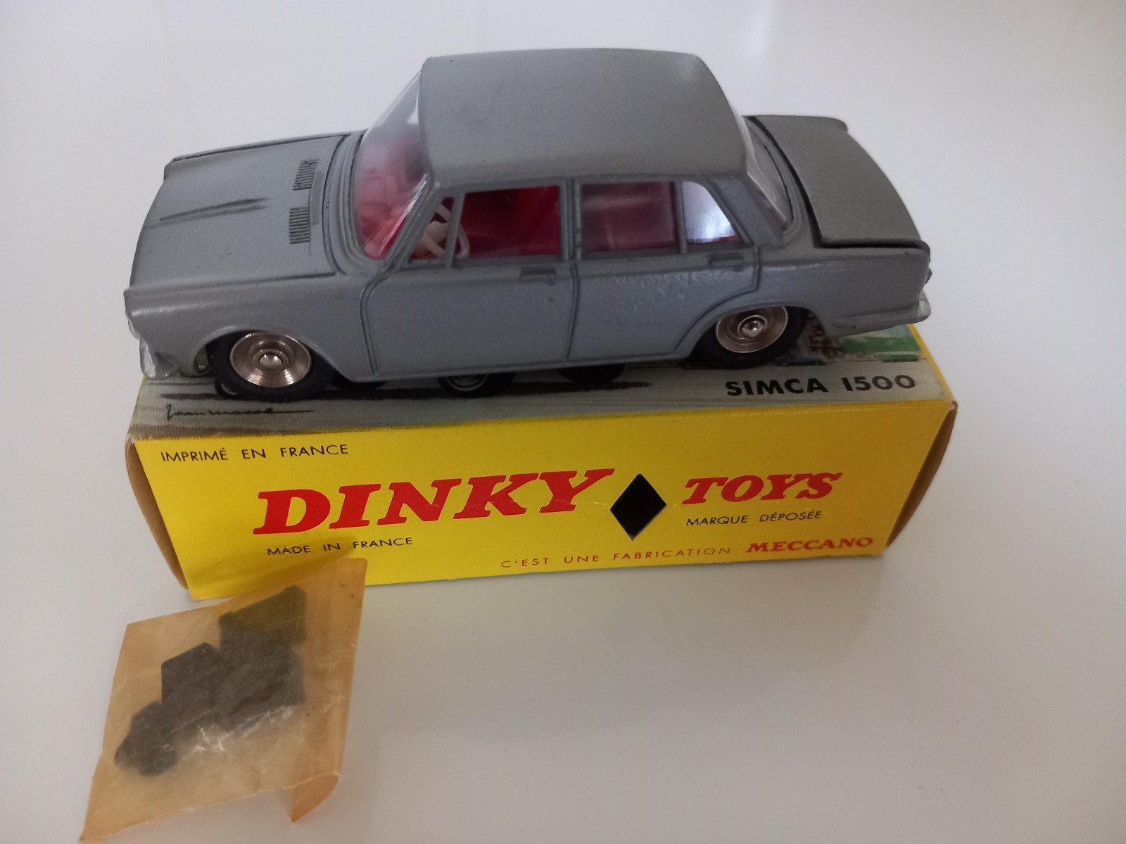 Simca 1500 Dinky Toys N°523 objet de collection d'exception en état neuf d'époque