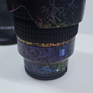 Sony FE Zeiss Vario-Tessar T* 24-70mm f/4 ZA OSS E-Mount Lens