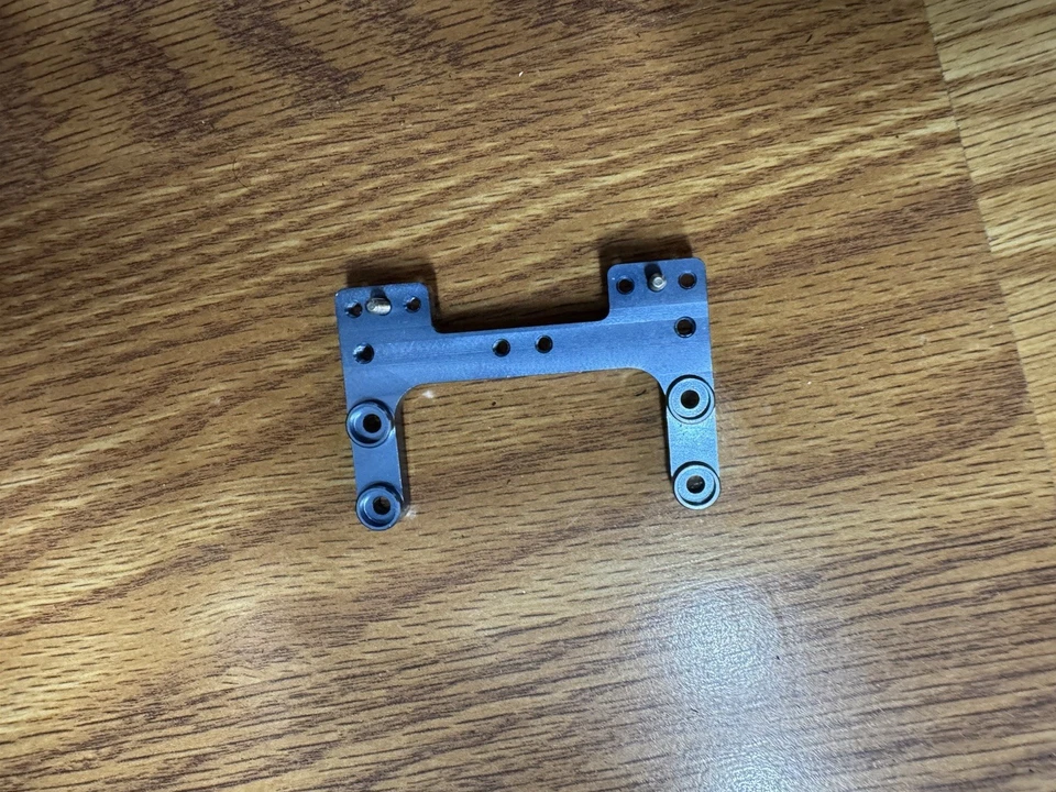 Team Associated SC10 Aluminum Rear Brace T4 / B4 - Image 2 of 2
