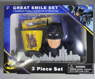 Batman DC Comics Great Smile Set 3 piece Toothbrush, Holder & Rinse Cup NEW