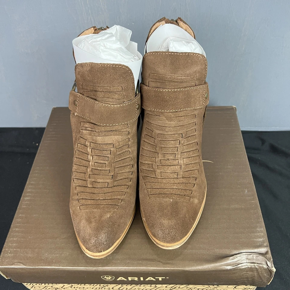 Ariat Mujer 7.5 JaElle Marrón Hebilla Caída Tacones Gamuza Nuevo con Caja Foto 2 de 4