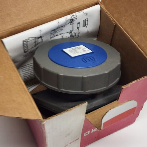 Pass & Seymour PS430R9-W Pin & Sleeve Watertight Receptacle 30A 3Ph 250V 3P 4W - Picture 2 of 4