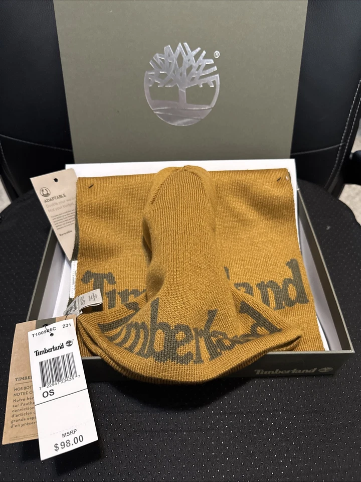 Conjunto de bufanda y gorro jacquard con logotipo de Timberland en marrón/verde oliva; talla única. Foto 3 de 4