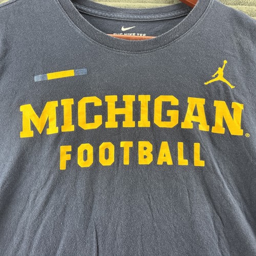 Nike Air Jordan Michigan Football T-shirt Mens Sz L Blue Wolverines Jumpman NCAA - Picture 4 of 10