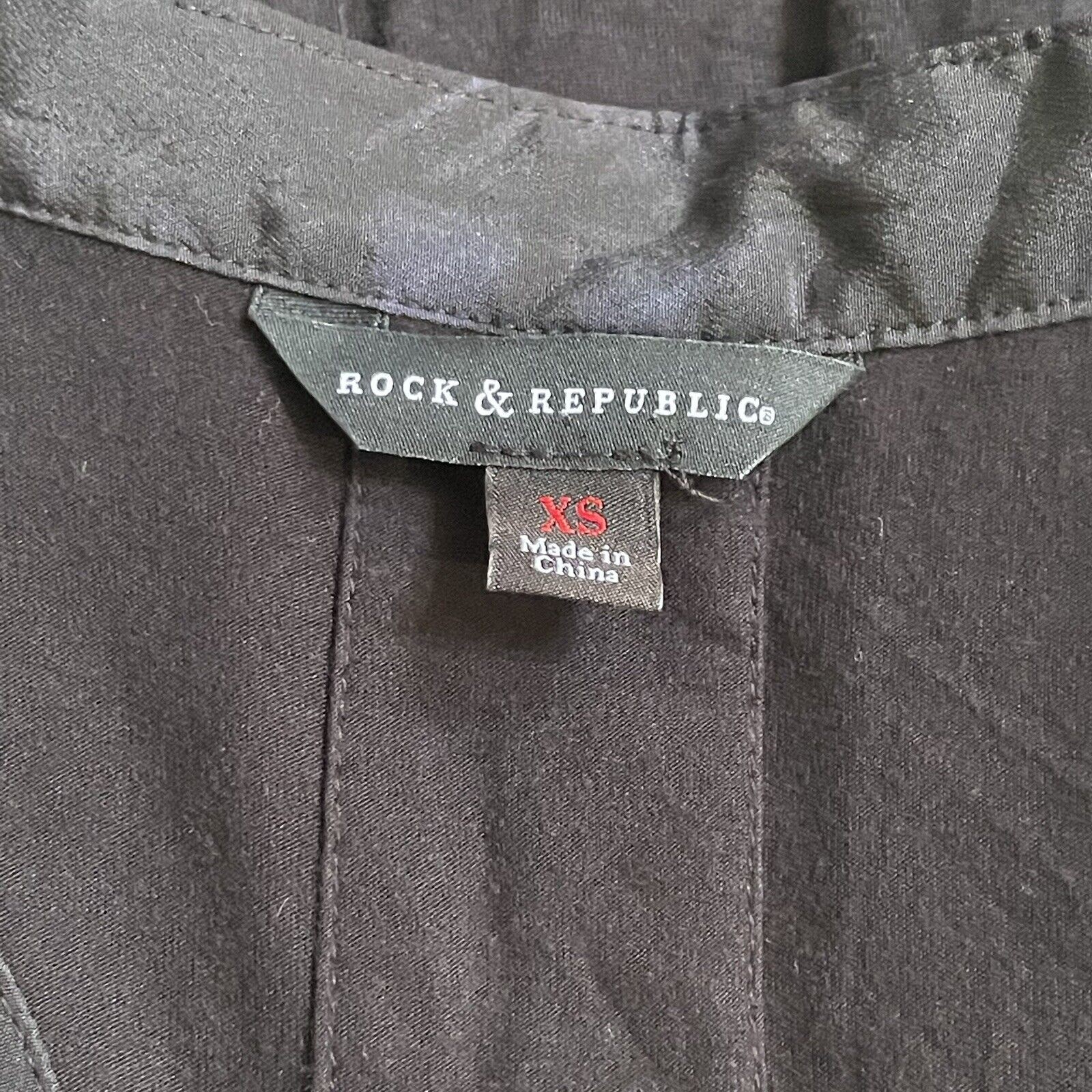 Rock & Republic Top Split Neck Pullover Roll slee… - image 8