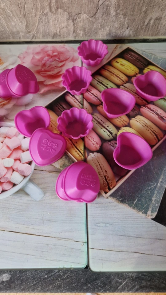 süsse Silikonbackformen 15 stk Herz&Blumen Beere/Lila - Bild 2 von 4