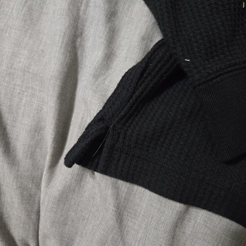 UNIQLO Womens XS Waffle Long-Sleeve Crew-Neck Thermo Shirt Black Closet Staple - Picture 2 of 5