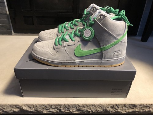 nike dunk high silver box