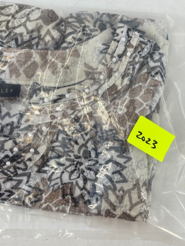 Napa Valley Women's Short Sleeve Floral Print Beaded Neck Top Shirt Size PL - Picture 10 of 10