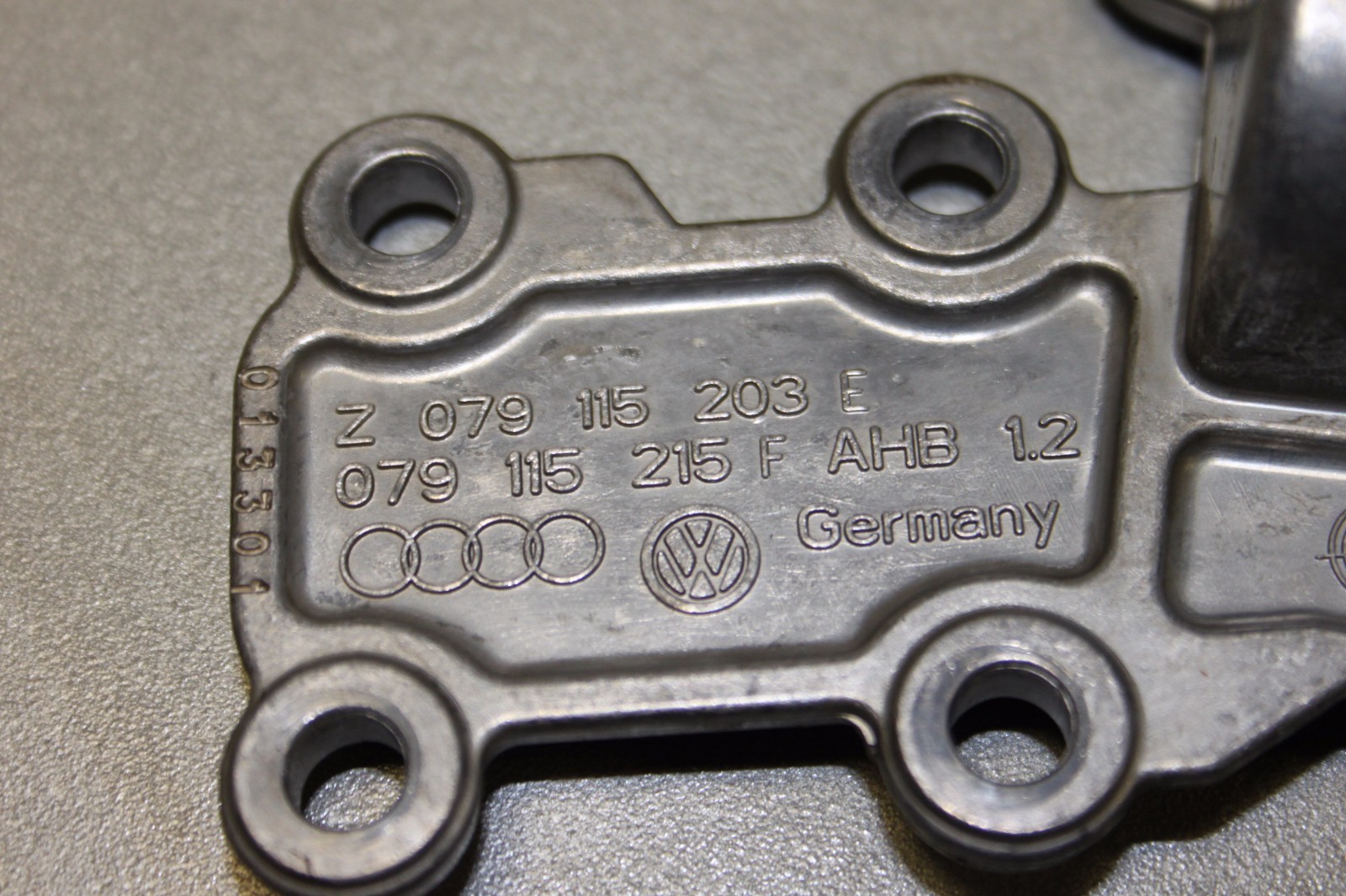 Audi RS4 4.2 V8 Engine Oil Tube Pipe Original Genuine OE 079115203E