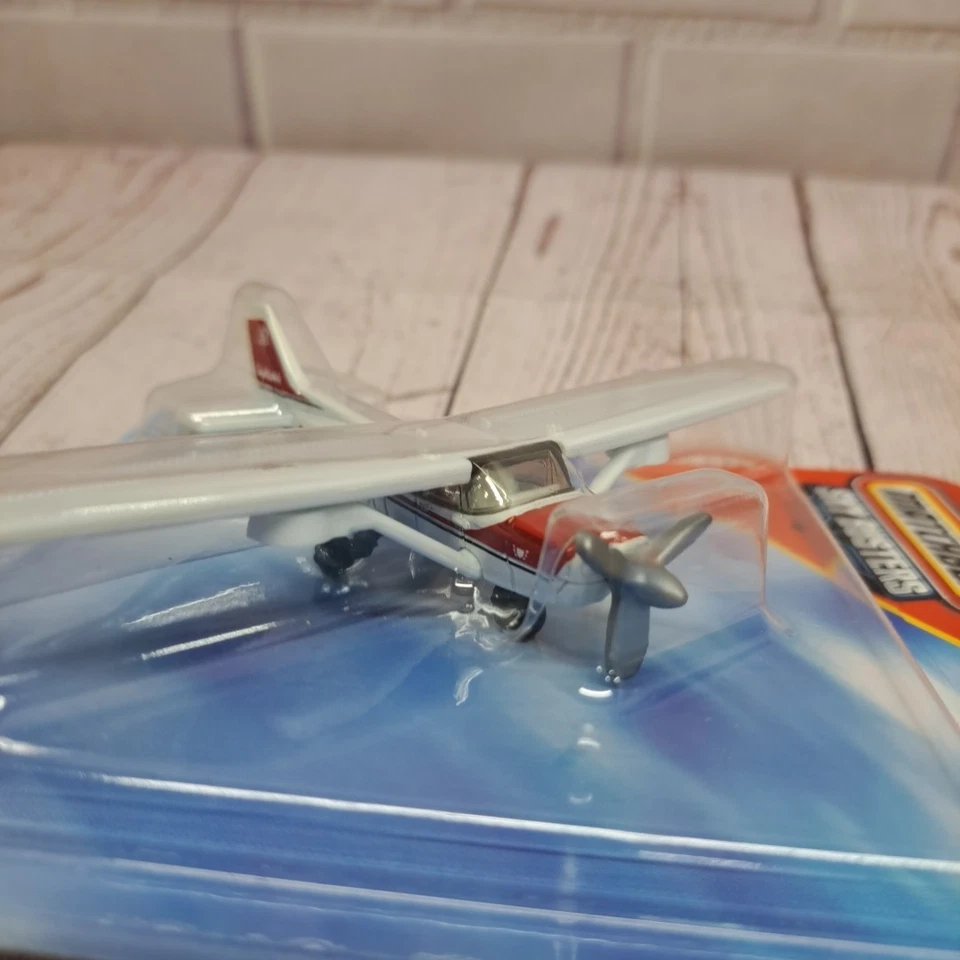 Matchbox Sky Busters Cessna 172 Skyhawk 22/32 - 2025 - Image 3 of 4