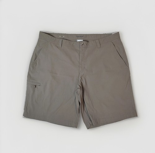 Columbia, Columbia Men’s 10” Cargo Hiking Shorts Size 42 Omni-Shield Advanced Repellency