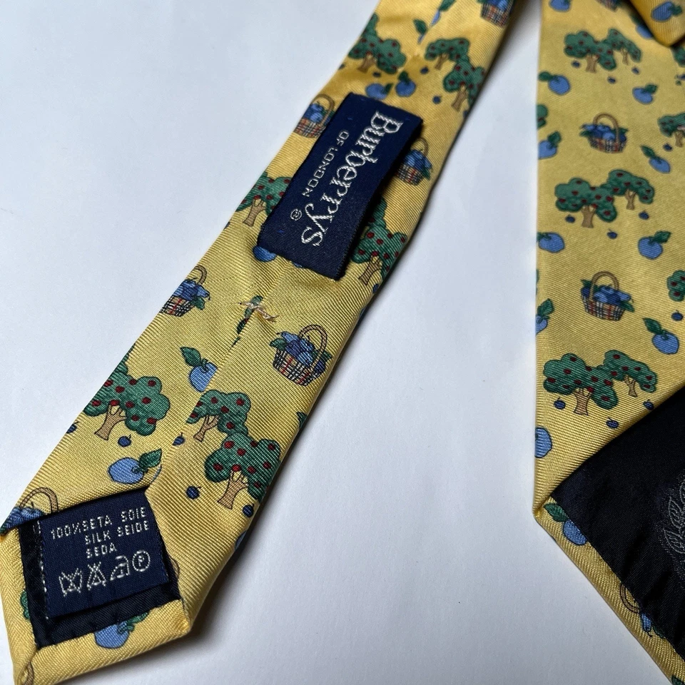 Corbata Burberry Estampado Arándano Seda Única Divertida Diseñador Amarilla Italia De Colección Foto 3 de 4