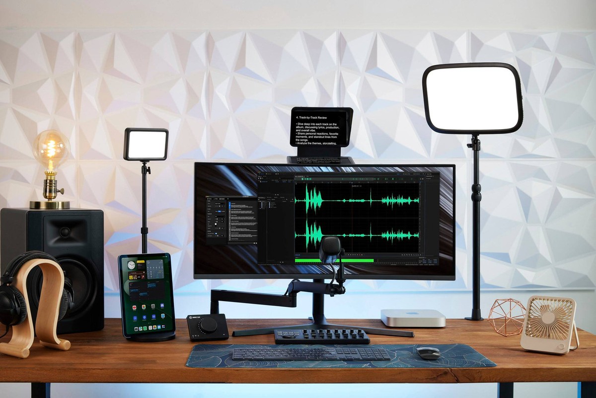 Elgato - Prompter - All-in-One Teleprompter with Built-in Elgato - Prompter - All-in-One Teleprompter with Built-in