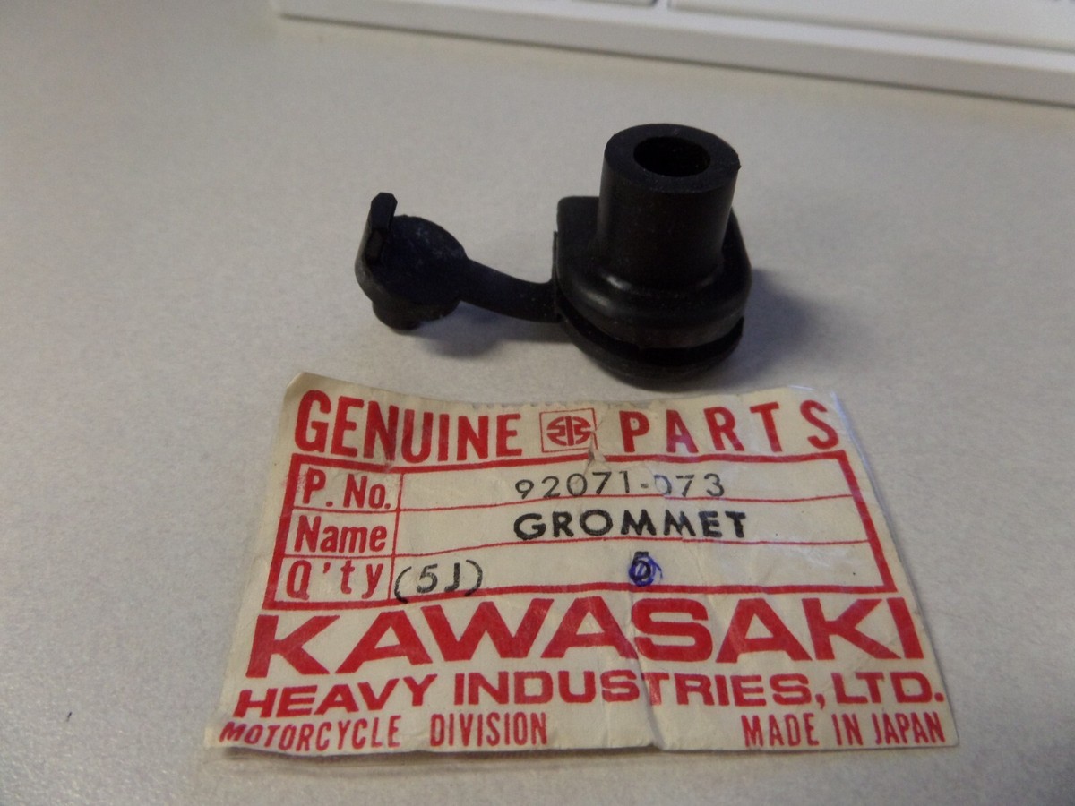 NOS Kawasaki OEM Grommet 1974-1975 F7 Enduro 92071-073 | eBay