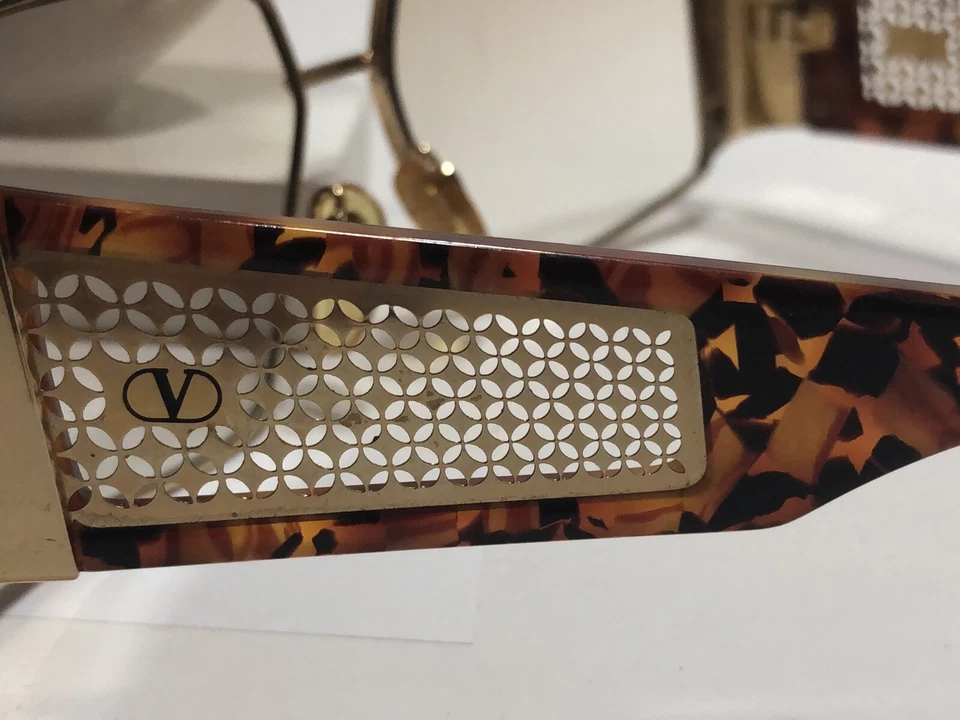 Gafas de sol vintage VALENTINO V610 CAREY DORADO hechas en Italia años 90 Foto 4 de 4
