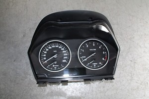 BMW 2er F45 218D 110kW Tacho Kombiinstrument 9295445