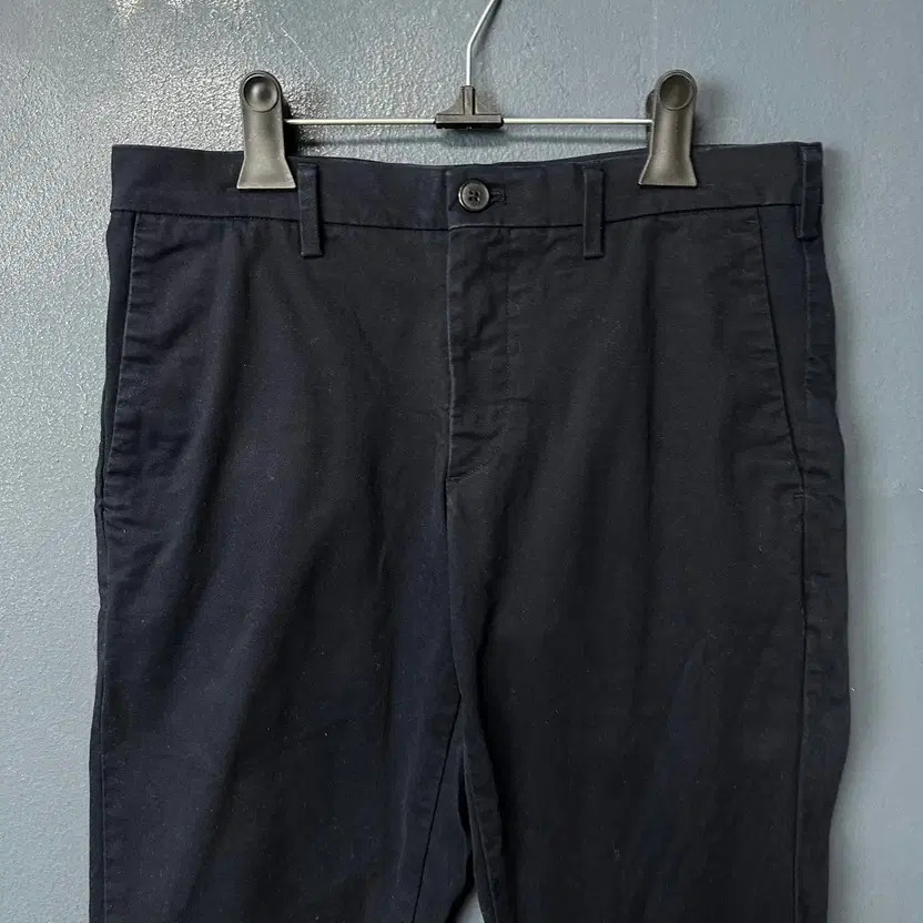 Unisex Uniqlo Navy Chino Pants (Size 98cm) thumbnail 2