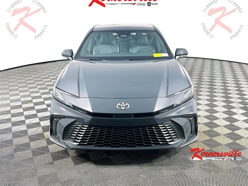 2025 Toyota Camry SE FWD 4dr Sedan Navigaion Backup Camera Bluetooth Foto 2 de 4