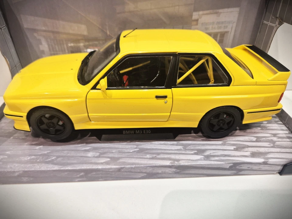 BMW M3  "E30" Street fighter - Yellow (1990) - 1/18 - Solido - Immagine 2 di 4