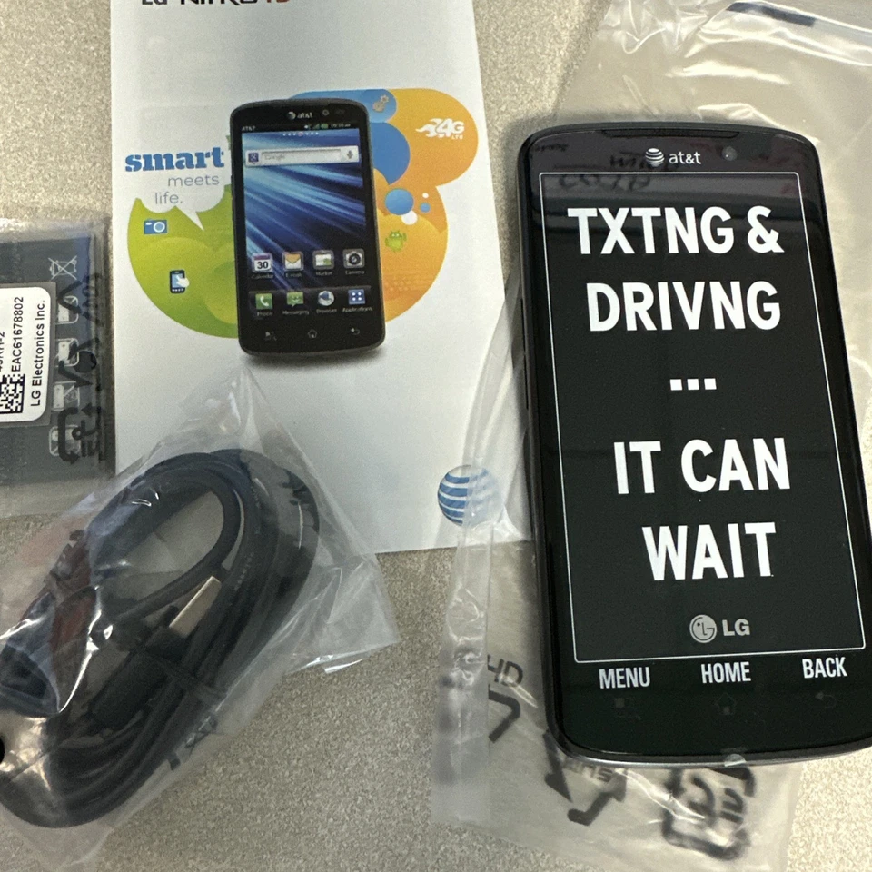 LG Nitro HD P930 AT&T Negro 0418-04M.  Nuevo Foto 3 de 4