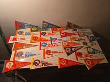 Vintage NFL Mini Pennants Vintage 1970s  Lot Of 28. Excellent Condition