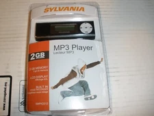 Vintage NEW Sylvania MP3 Player Digital Music Player & Voice Recorder 2GB