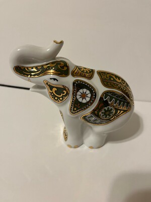 Mlesna Porcelain Fine Gold Plated Trunk up Elephant with Ceylon Tea