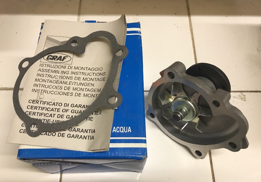 Pompe à eau GRAF PA571 contre la surchauffe moteur sur Opel Astra F et Corsa