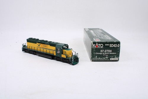Kato HO Scale EMD SD40-2 Lokomotive Chicago & North Western #6916 | Zustand: Used