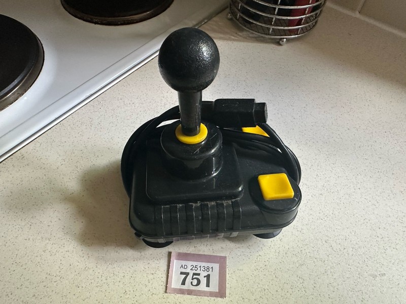 Amiga /Atari /Commodore Zipstik Micro Switched  joystick Tested Working 751
