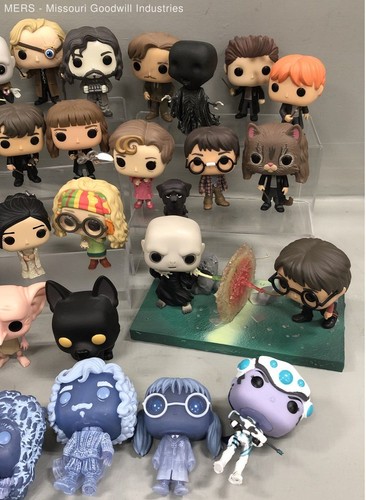 Harry Potter Vinyl Figure Lot Dumbledore Approximately 35 Figures Loose ...