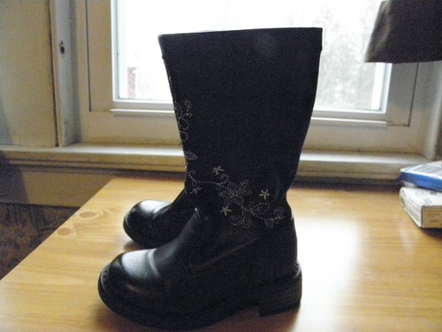 Carters Infant Baby Toddler Girl Black BOOTS ~Flower Embroidery Design~ Size 5 - Picture 4 of 7