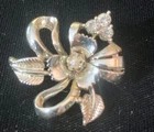 Flower Leaves Leaf Brooch Pin Rhinestone Unsigned Vintage Costume Jewelry Floral