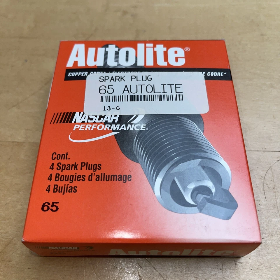 AUTOLITE СВЕЧА ЗАЖИГАНИЯ МЕДНЫЙ СЕРДЕЧНИК @4 P/N 65. - Изображение 2 из 4