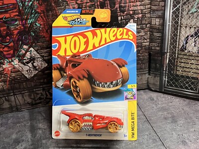 Hot Wheels Mega Bite Red T-Rextroyer