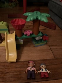 Lego Duplo 10513 - Never Land Hideout- Near Complete Jake and Neverland Pirates