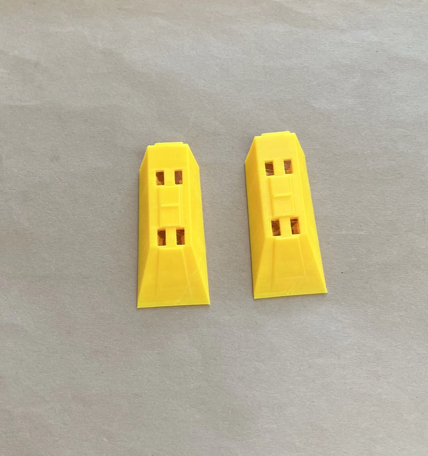 Grands clips avant boucliers de rechange imprimés en 3D transformateurs G1 OMEGA SUPREME