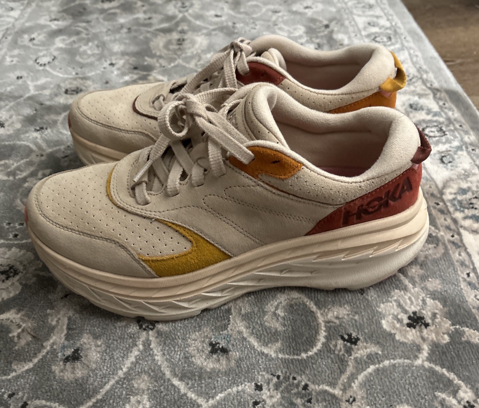 HOKA ONE ONE Bondi L Suede Shifting Sand Shoes Sneakers Womens 10