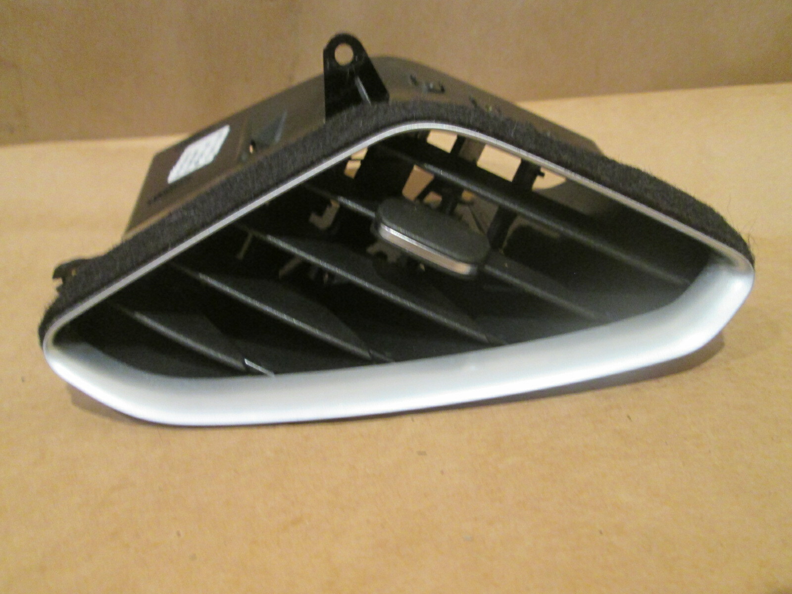 Ferrari 488 - LH Outer Air Vent P/N 86170200