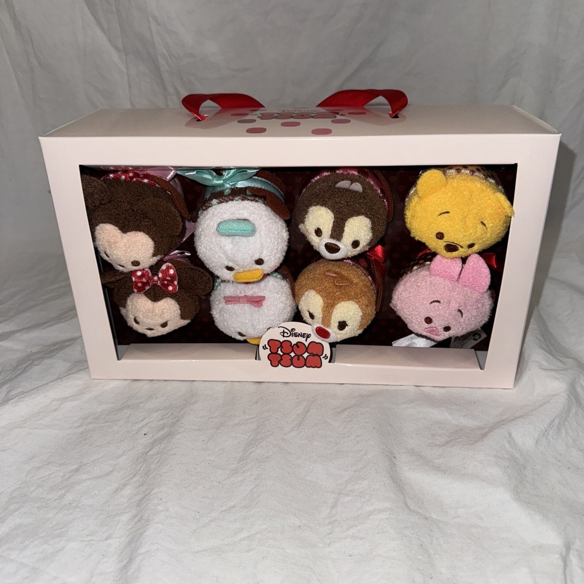 Disney Store tsum tsum VALENTINE'S DAY CHOCOLATE CANDY Plush Box
