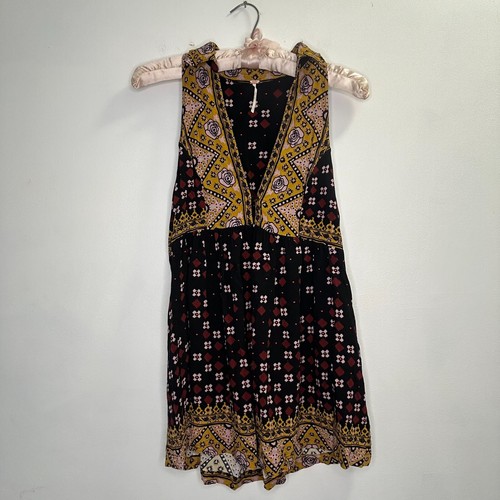 Free People Charlotte Tunic Bohemian Deep V Racerback Floral Shirt Size Small
