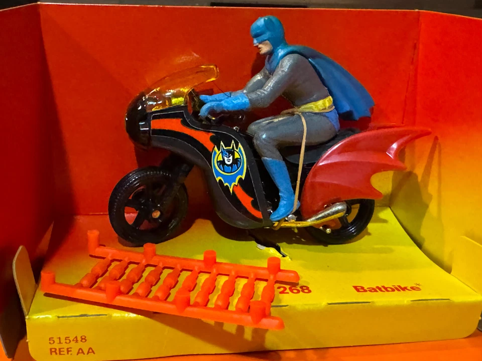 CORGI #268 BATMAN BATBIKE (NIB) 1983 w/Missles - Image 2 of 4